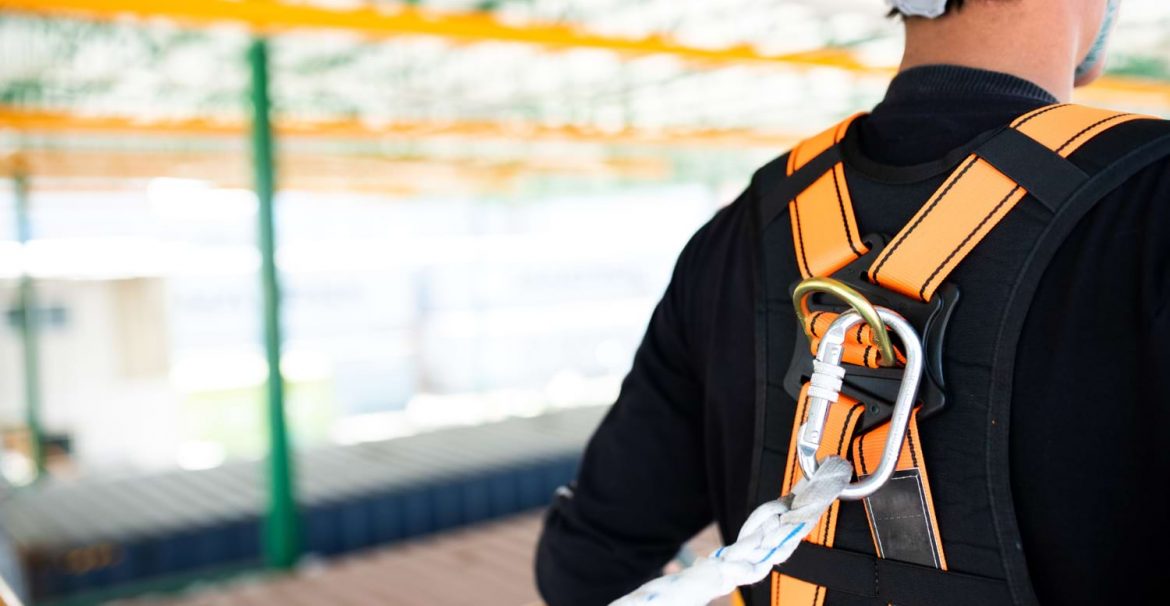 The Importance of Full Body Harnesses in Industrial and Construction Fall Protection