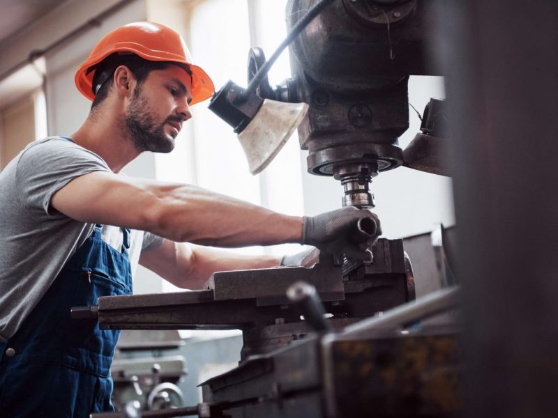 Spare Parts for Industrial Machine Tools: Originals, Safety, and Fast Supply